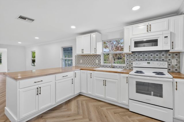 2302 Cortez Boulevard, Fort Pierce, FL 34982