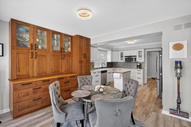 44174 Rivergate Drive, Clinton Township, MI 48038