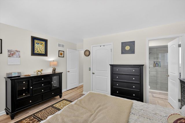 44174 Rivergate Drive, Clinton Township, MI 48038