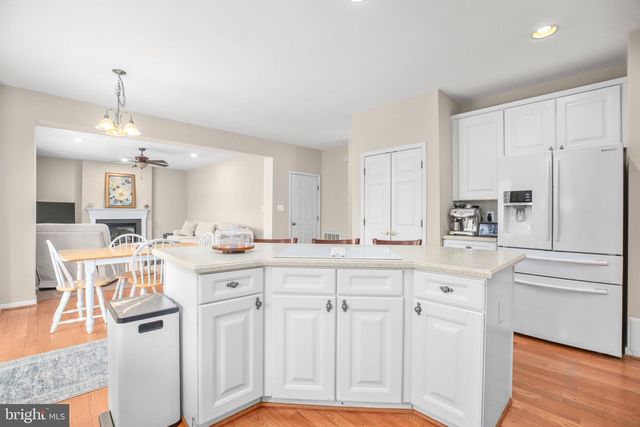 45 CRESTWOOD LN, Stafford, VA 22554