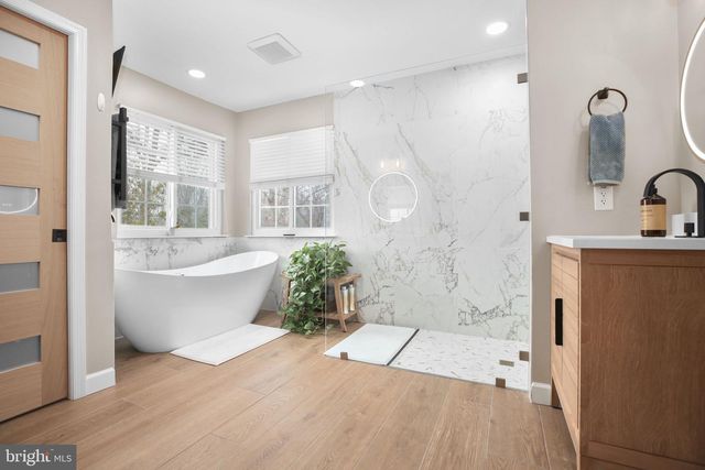 45 CRESTWOOD LN, Stafford, VA 22554