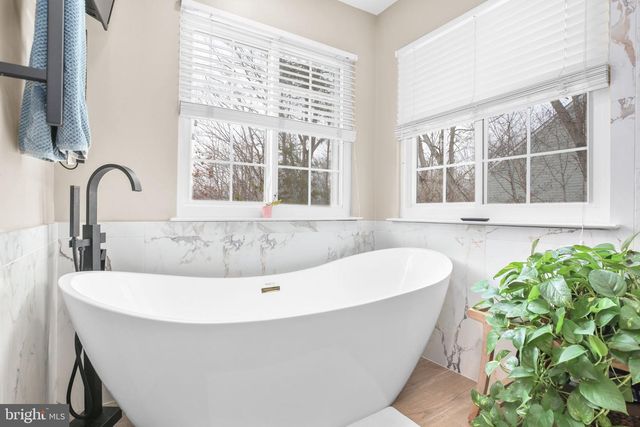 45 CRESTWOOD LN, Stafford, VA 22554