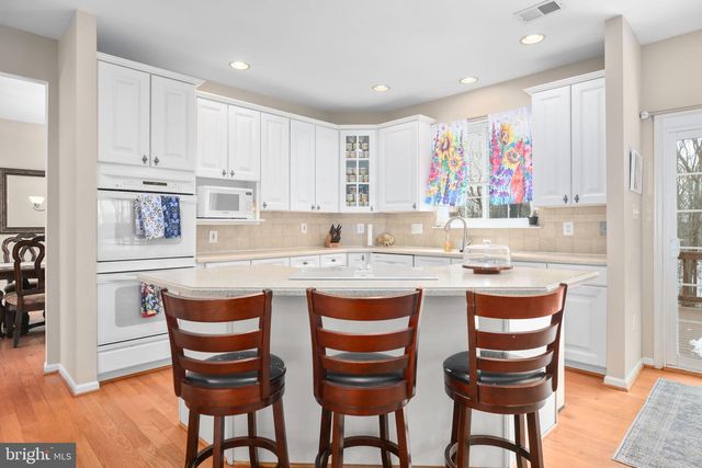 45 CRESTWOOD LN, Stafford, VA 22554