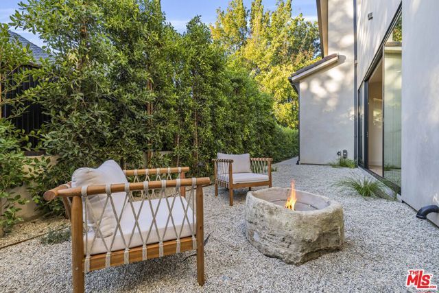 14273 Greenleaf Street, Los Angeles, CA 91423
