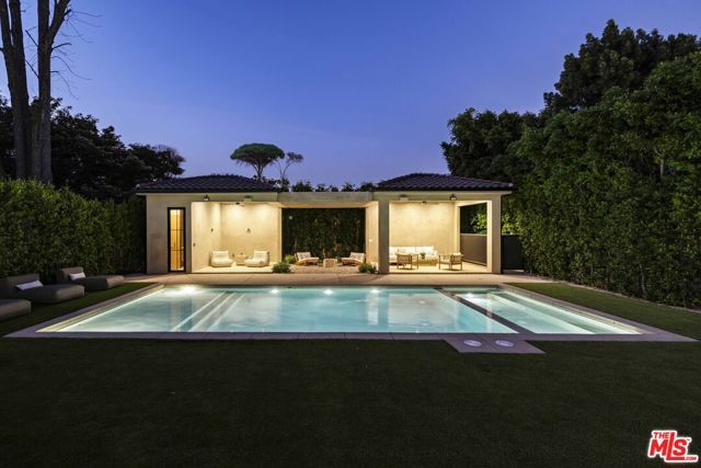 14273 Greenleaf Street, Los Angeles, CA 91423