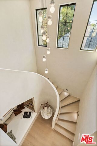 14273 Greenleaf Street, Los Angeles, CA 91423