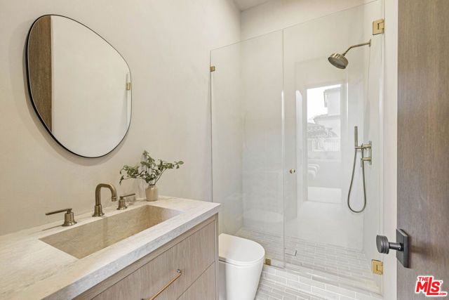 14273 Greenleaf Street, Los Angeles, CA 91423