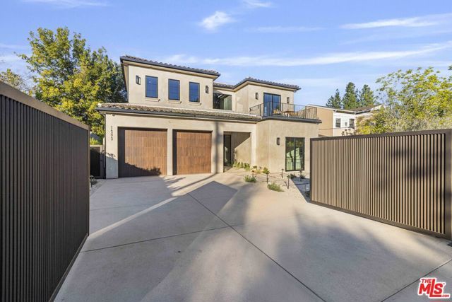 14273 Greenleaf Street, Los Angeles, CA 91423