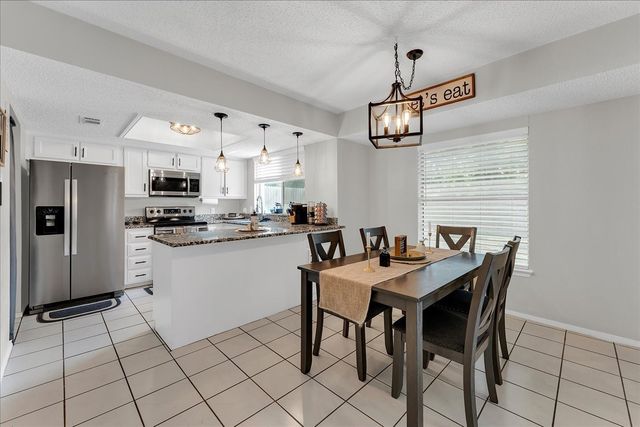 6548 Wooddale Drive, Watauga, TX 76148