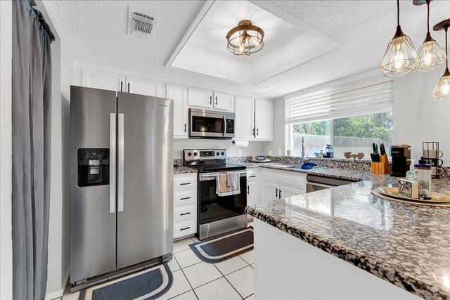 6548 Wooddale Drive, Watauga, TX 76148