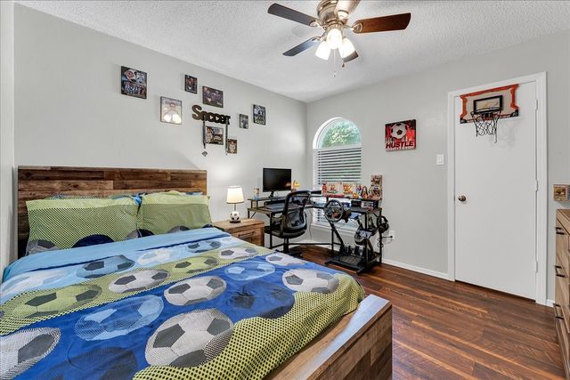6548 Wooddale Drive, Watauga, TX 76148