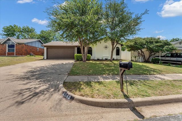 6548 Wooddale Drive, Watauga, TX 76148