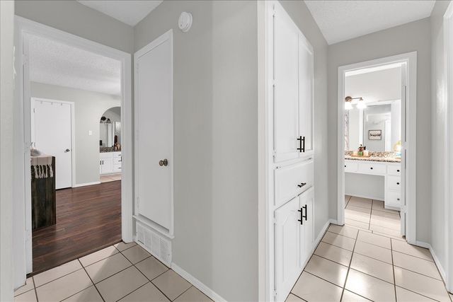 6548 Wooddale Drive, Watauga, TX 76148