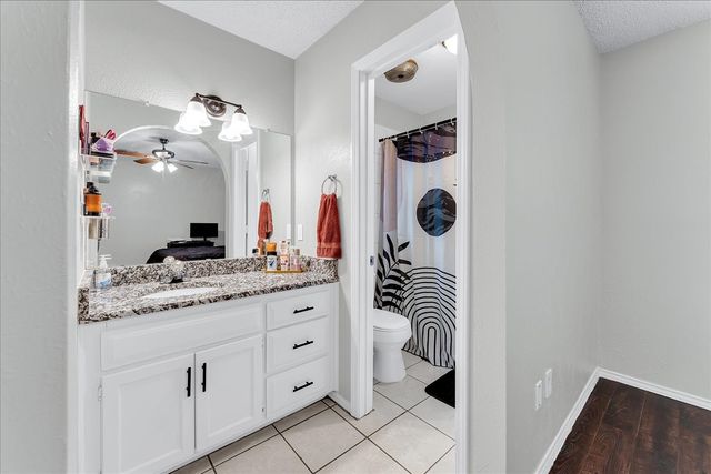 6548 Wooddale Drive, Watauga, TX 76148