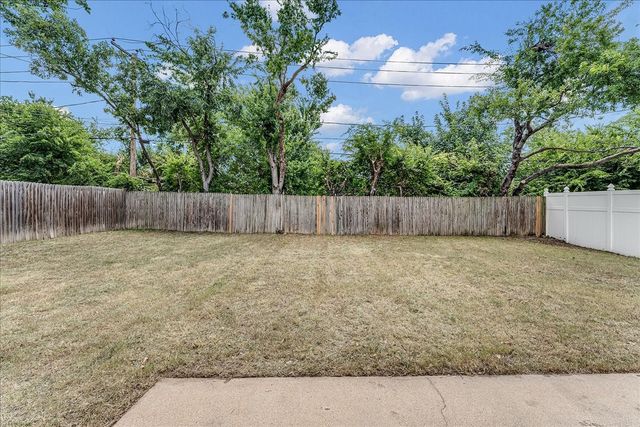 6548 Wooddale Drive, Watauga, TX 76148