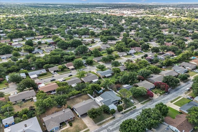 6548 Wooddale Drive, Watauga, TX 76148