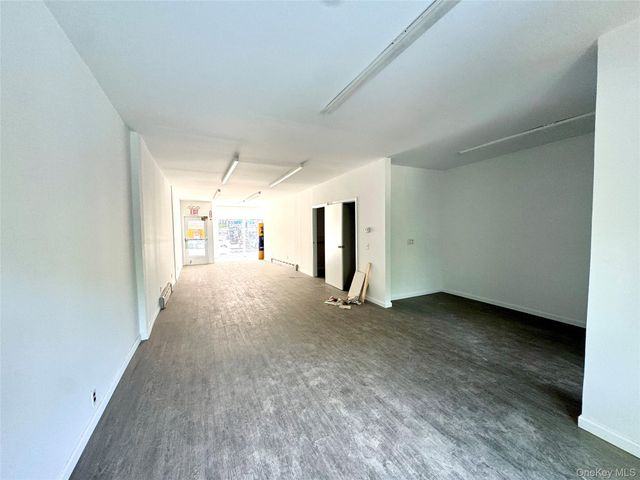 67-05 Roosevelt Avenue, Woodside, NY 11377