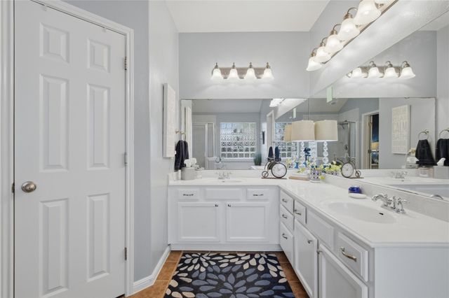 2409 Tumbling River DR, Leander, TX 78641