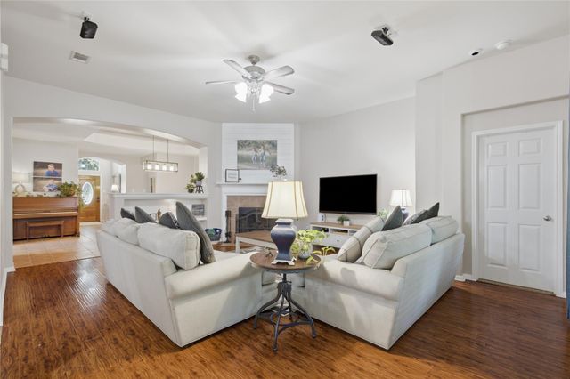 2409 Tumbling River DR, Leander, TX 78641