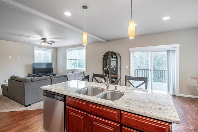 633 Joy Street, Eatonville, WA 98328