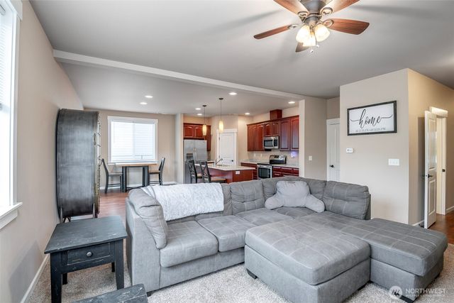 633 Joy Street, Eatonville, WA 98328