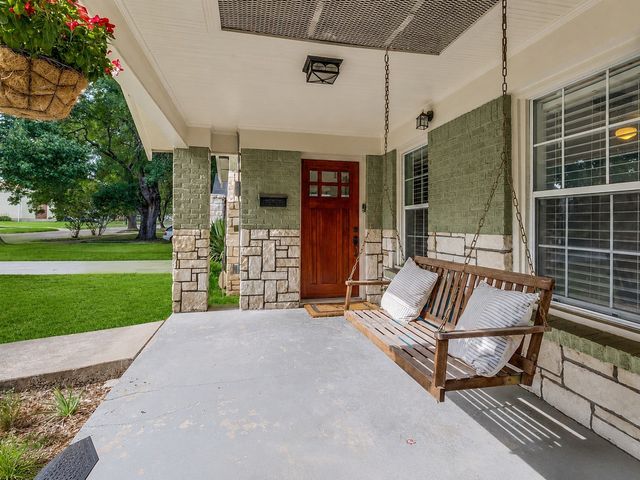 1224 Hollywood Avenue, Dallas, TX 75208