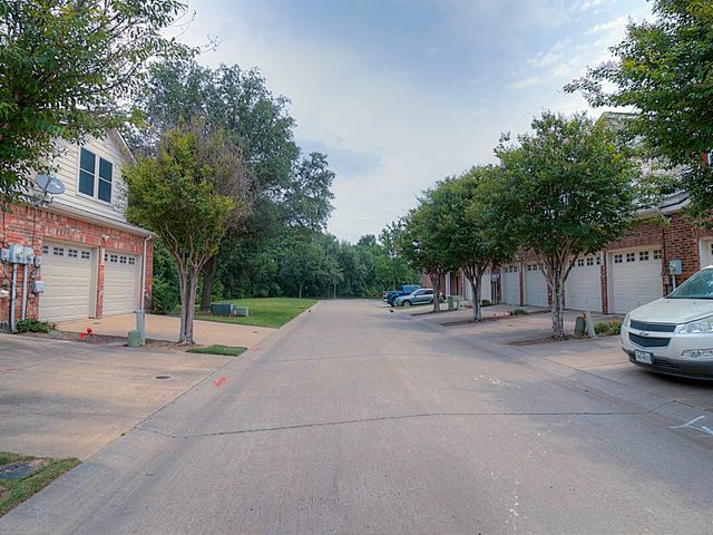 2741 Olympic Park Drive, Grand Prairie, TX 75050