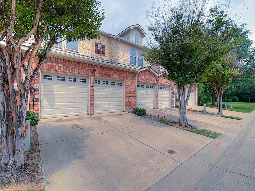 2741 Olympic Park Drive, Grand Prairie, TX 75050