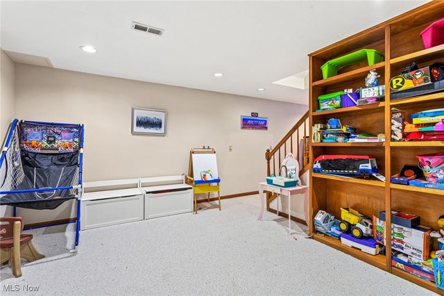 17834 Princeton Circle, Strongsville, OH 44149