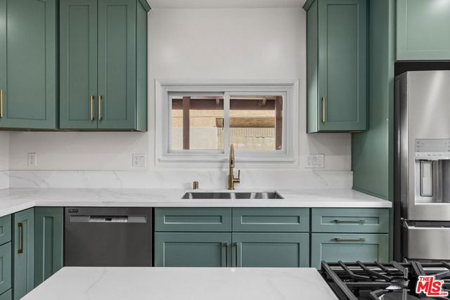 238 Thorne Street, Los Angeles, CA 90042