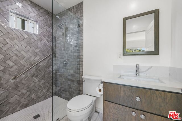 238 Thorne Street, Los Angeles, CA 90042