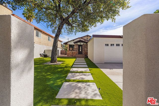 238 Thorne Street, Los Angeles, CA 90042