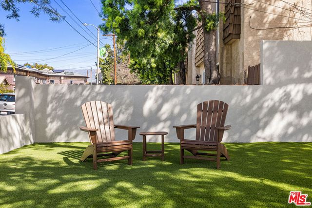 238 Thorne Street, Los Angeles, CA 90042