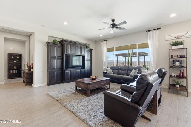 9934 W WHITE FEATHER Lane, Peoria, AZ 85383
