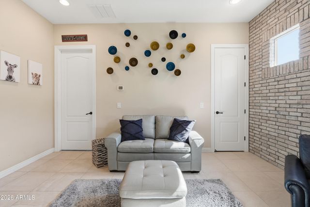 9934 W WHITE FEATHER Lane, Peoria, AZ 85383