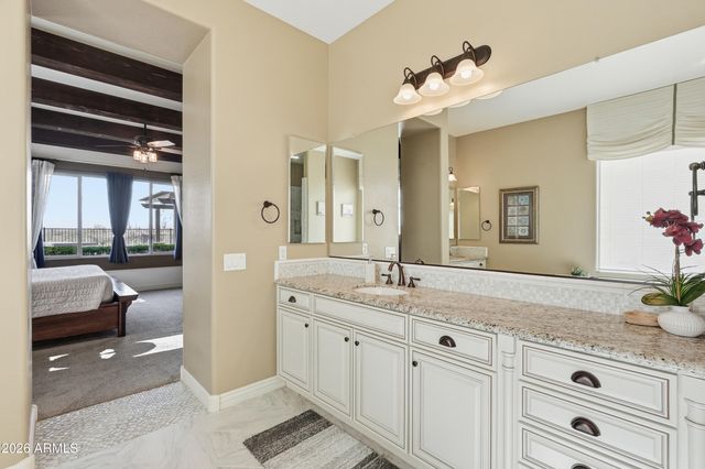 9934 W WHITE FEATHER Lane, Peoria, AZ 85383