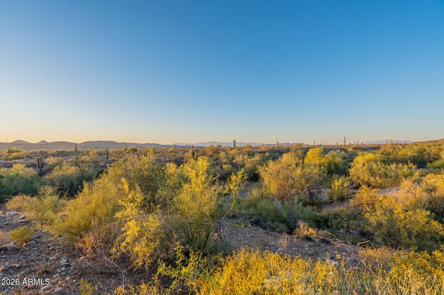 9934 W WHITE FEATHER Lane, Peoria, AZ 85383