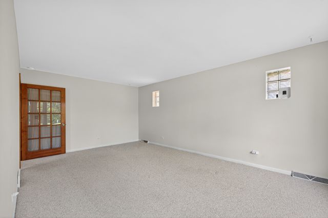 9134 Chestnut Avenue, Franklin Park, IL 60131