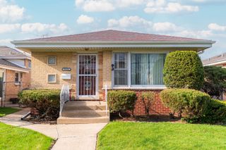 9134 Chestnut Avenue, Franklin Park, IL 60131
