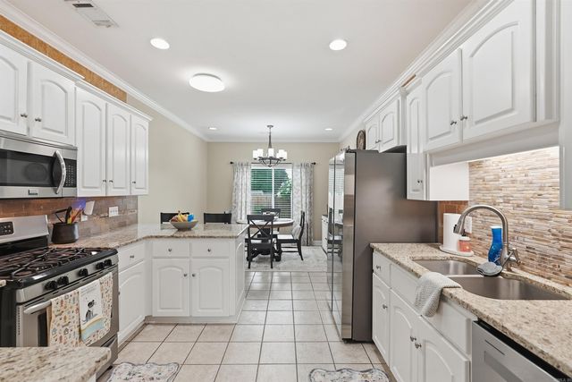 35 Applewood Dr, Cabot, AR 72023