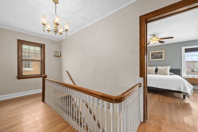 1215 N Linden Avenue, Oak Park, IL 60302