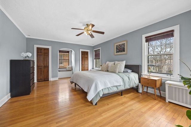 1215 N Linden Avenue, Oak Park, IL 60302