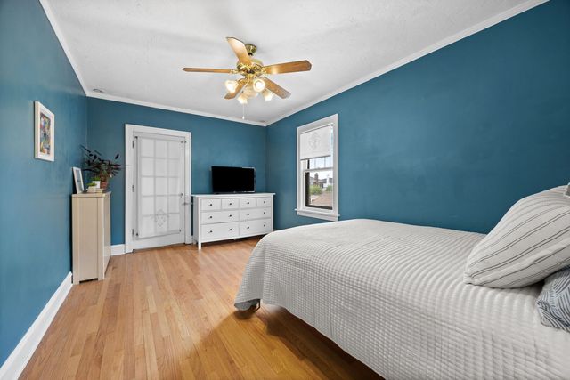 1215 N Linden Avenue, Oak Park, IL 60302