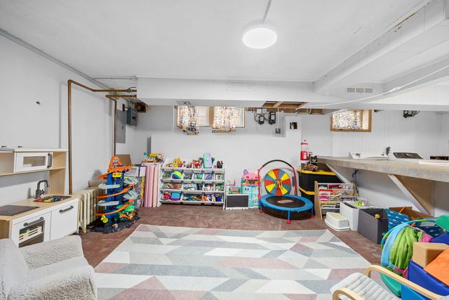 1215 N Linden Avenue, Oak Park, IL 60302