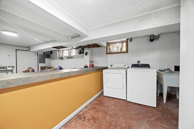 1215 N Linden Avenue, Oak Park, IL 60302