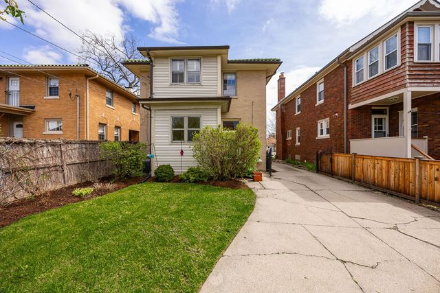 1215 N Linden Avenue, Oak Park, IL 60302