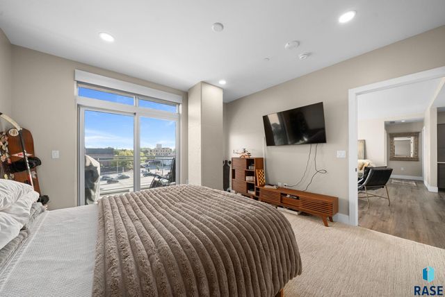 350 S Main Ave Avenue 504, Sioux Falls, SD 57105