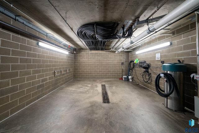 350 S Main Ave Avenue 504, Sioux Falls, SD 57105