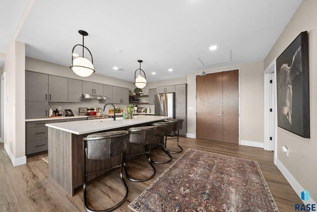 350 S Main Ave Avenue 504, Sioux Falls, SD 57105