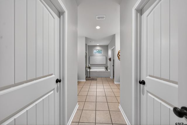 702 Jaxon Drive, Whitehouse, TX 75791